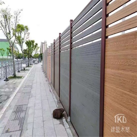北京木塑花架厂家定制木塑围墙