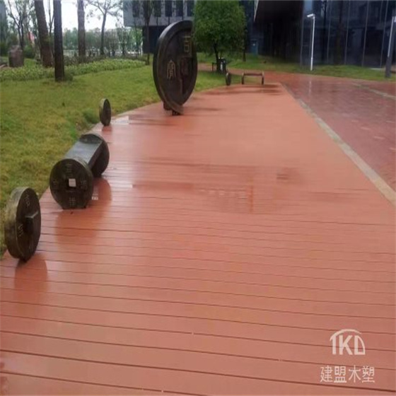 北京塑木地板墙板复合材料在户外园林和家具制造领域的优势